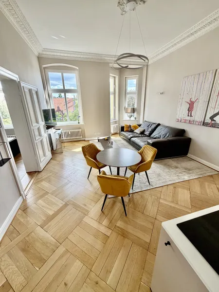 Möblierte 3-Zimmer Altbau Traumwohnung mit luxuriöser Möblierung | Erstbezug nach Kernsanierung — photo 1